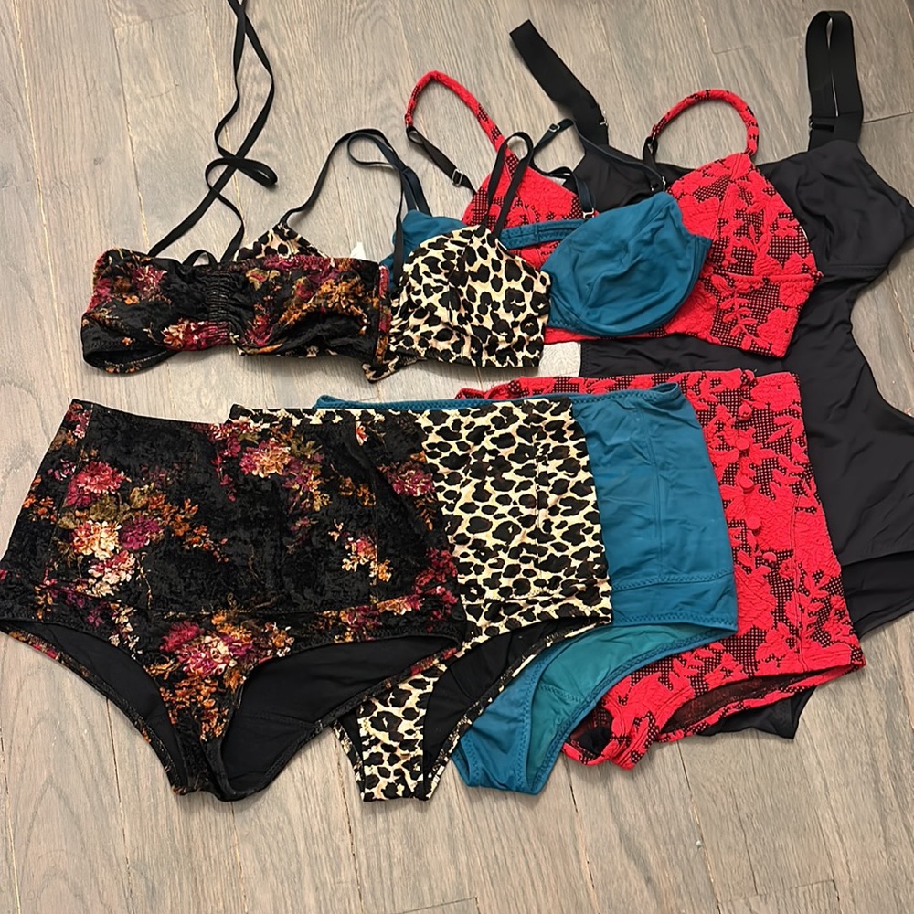 5 Malia Mills Bathing Suit Sets (size 12, fits size 10-12)